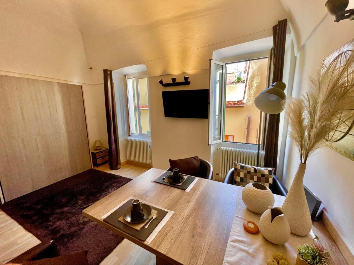 Vialunga Apartment In The Old Town Bordighera Exteriér fotografie