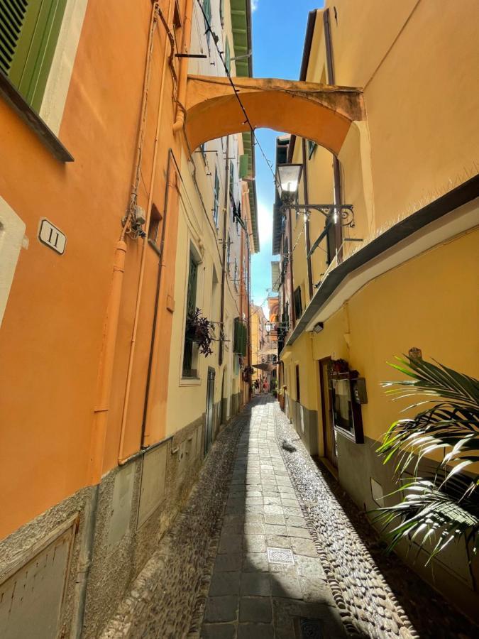 Vialunga Apartment In The Old Town Bordighera Exteriér fotografie